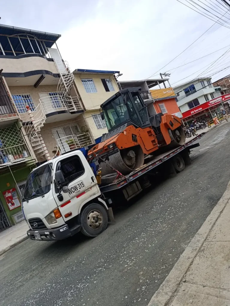 traslado-de-aplanadora-vial-en-el-cauca